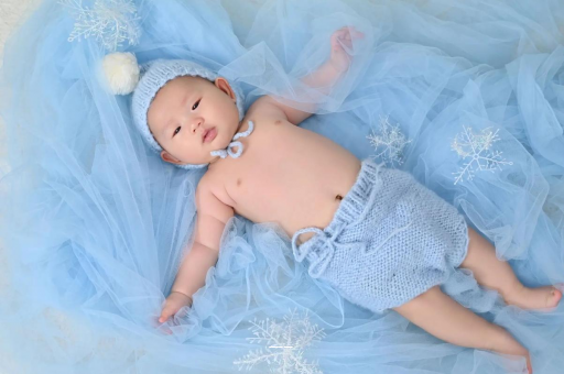 通化宝宝从床上掉下来 通化宝宝从床上掉下来